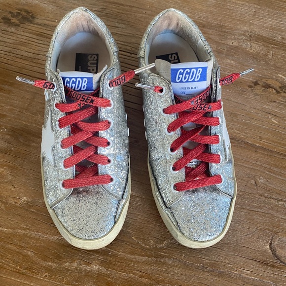 Authentic GOLDEN GOOSE
Superstar Glitter Low-Top Sneakers - Picture 2 of 6